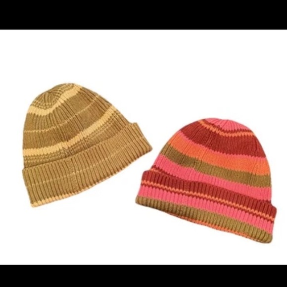 Set of two Lucy & Yak striped beanies - Picture 2 of 10